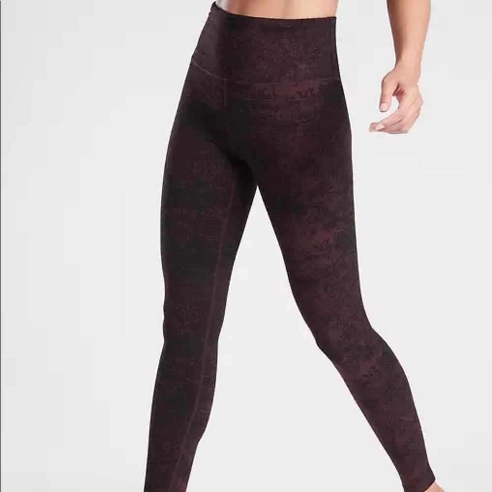 Athleta glades salutation 7/8 leggings small